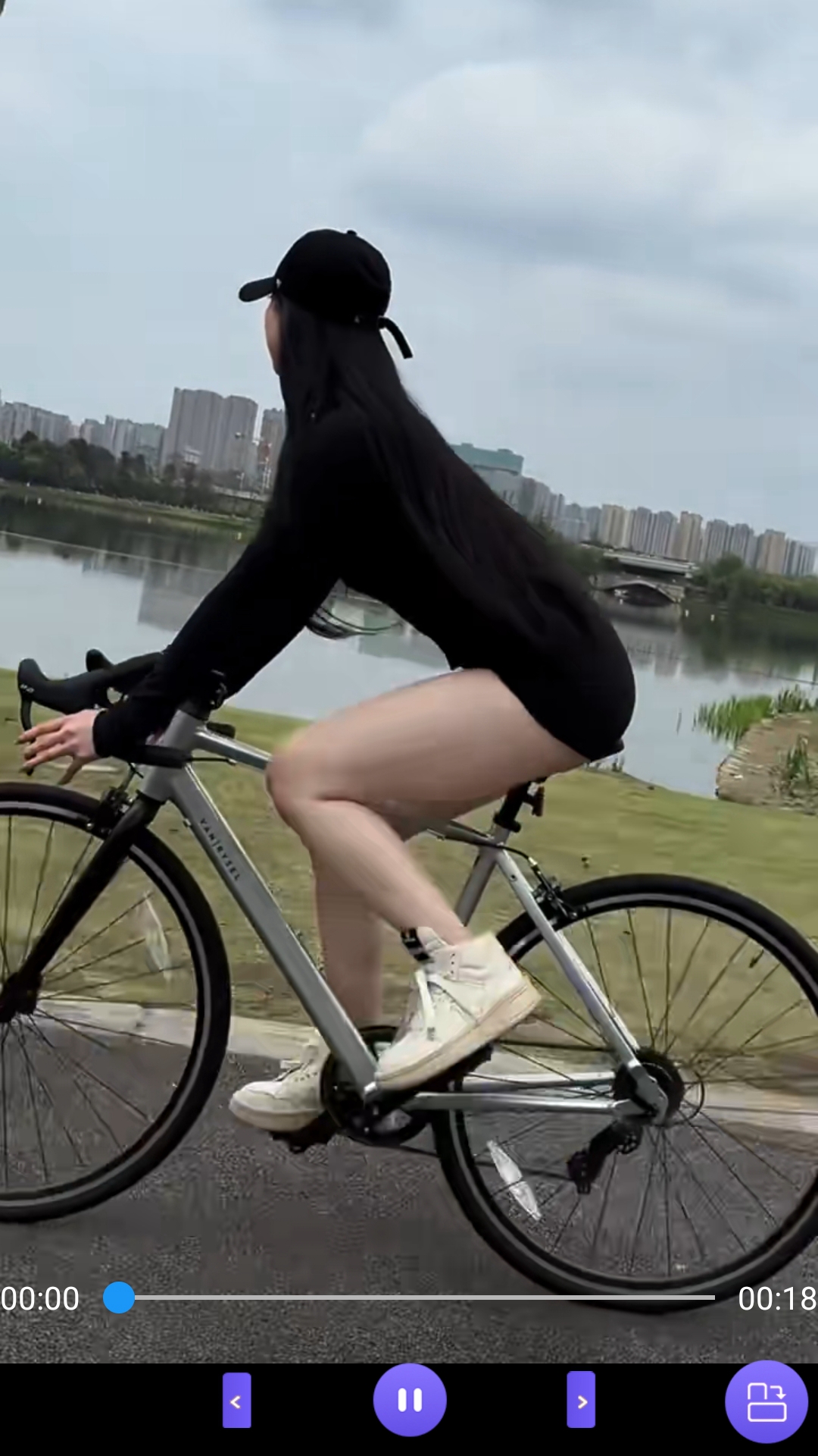 给哈哈哈喂屎的表情包截图